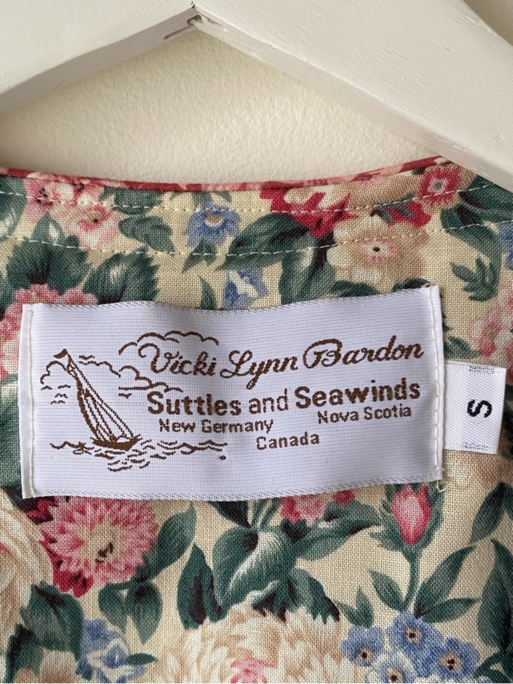 Suttles and Seawinds quilted reversible vest - Picture 15 of 15
